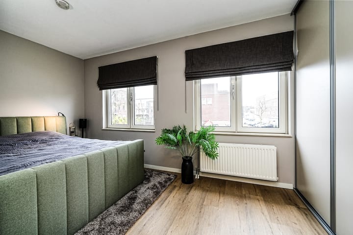 Photo 16 of Nelson Mandelastraat 8