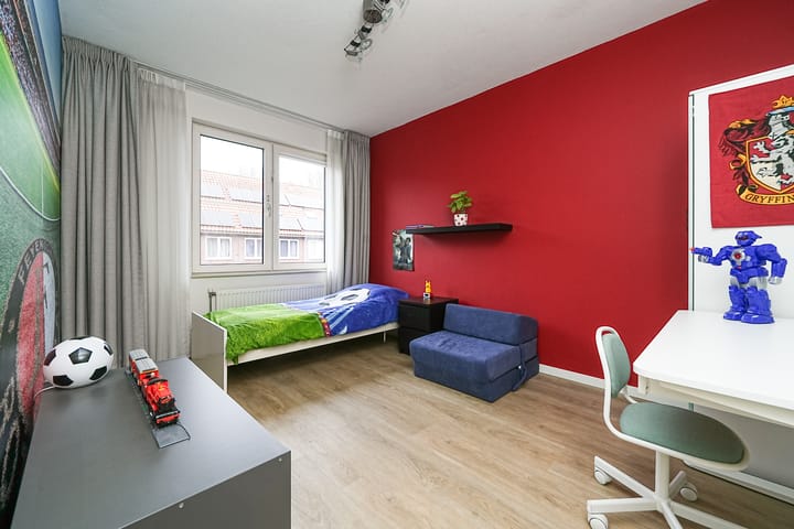 Photo 20 of Nelson Mandelastraat 8