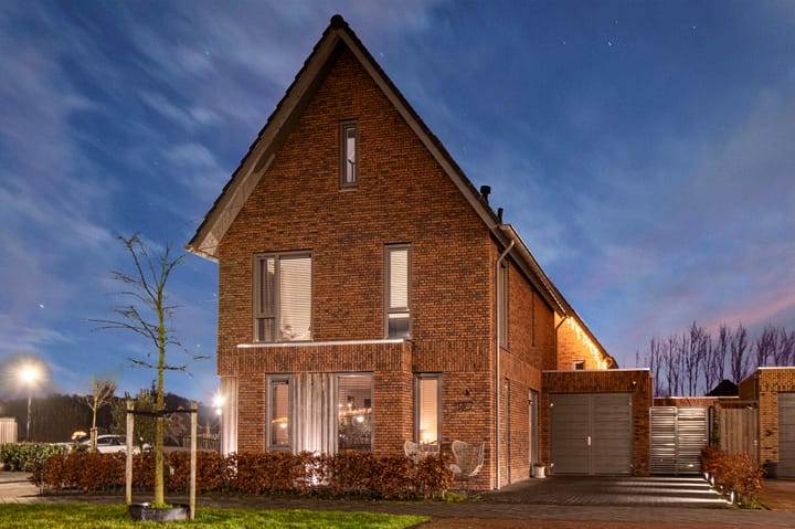 Veenraden 127 main image