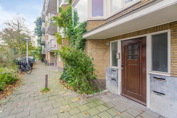 Photo 2 of Sanderijnstraat 17-2