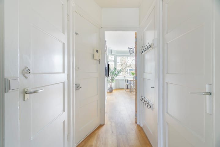 Photo 4 of Sanderijnstraat 17-2