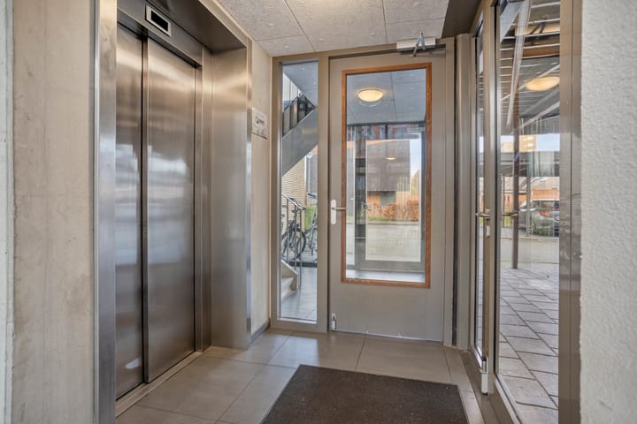 Photo 6 of Siersteenlaan 367-G