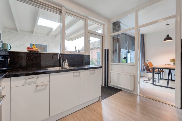 Photo 13 of Oude Molenweg 36