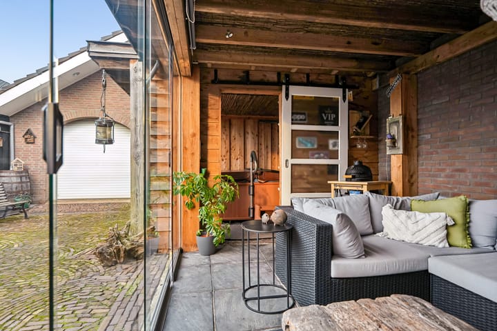 Photo 38 of Ververstraat 14