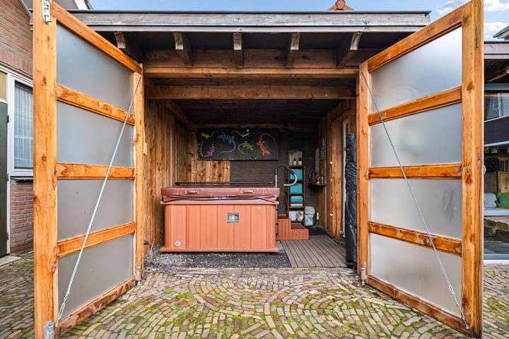 Photo 40 of Ververstraat 14