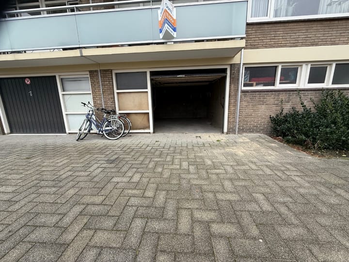 Van der Helmstraat 402