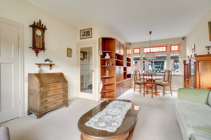 Foto 2 van Burgemeester Strick van Linschotenstraat 27