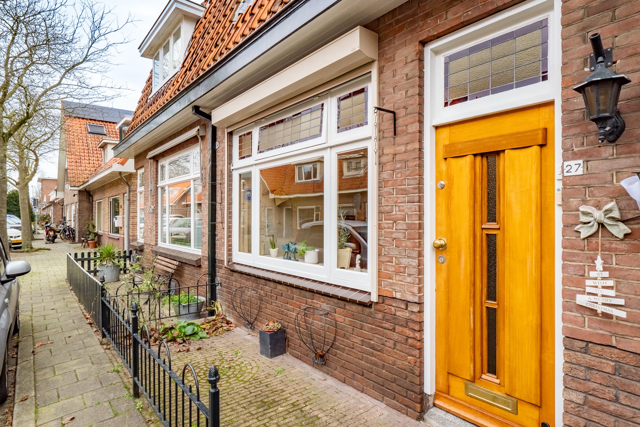 Photo 6 of Burgemeester Strick van Linschotenstraat 27