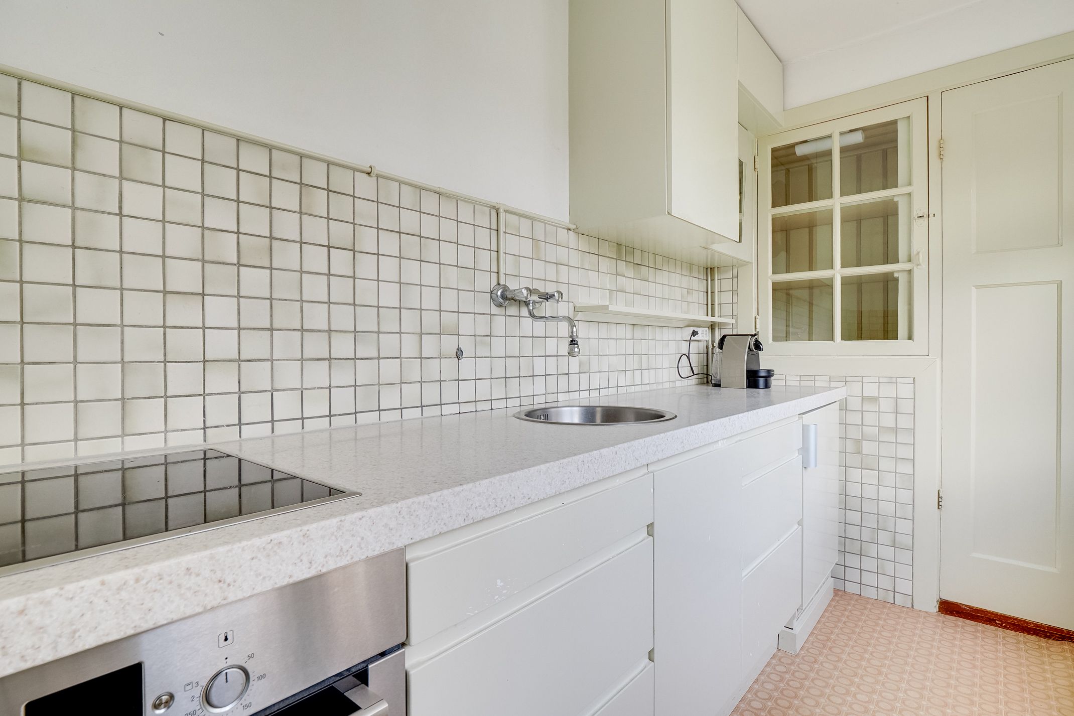 Photo 15 of Burgemeester Strick van Linschotenstraat 27