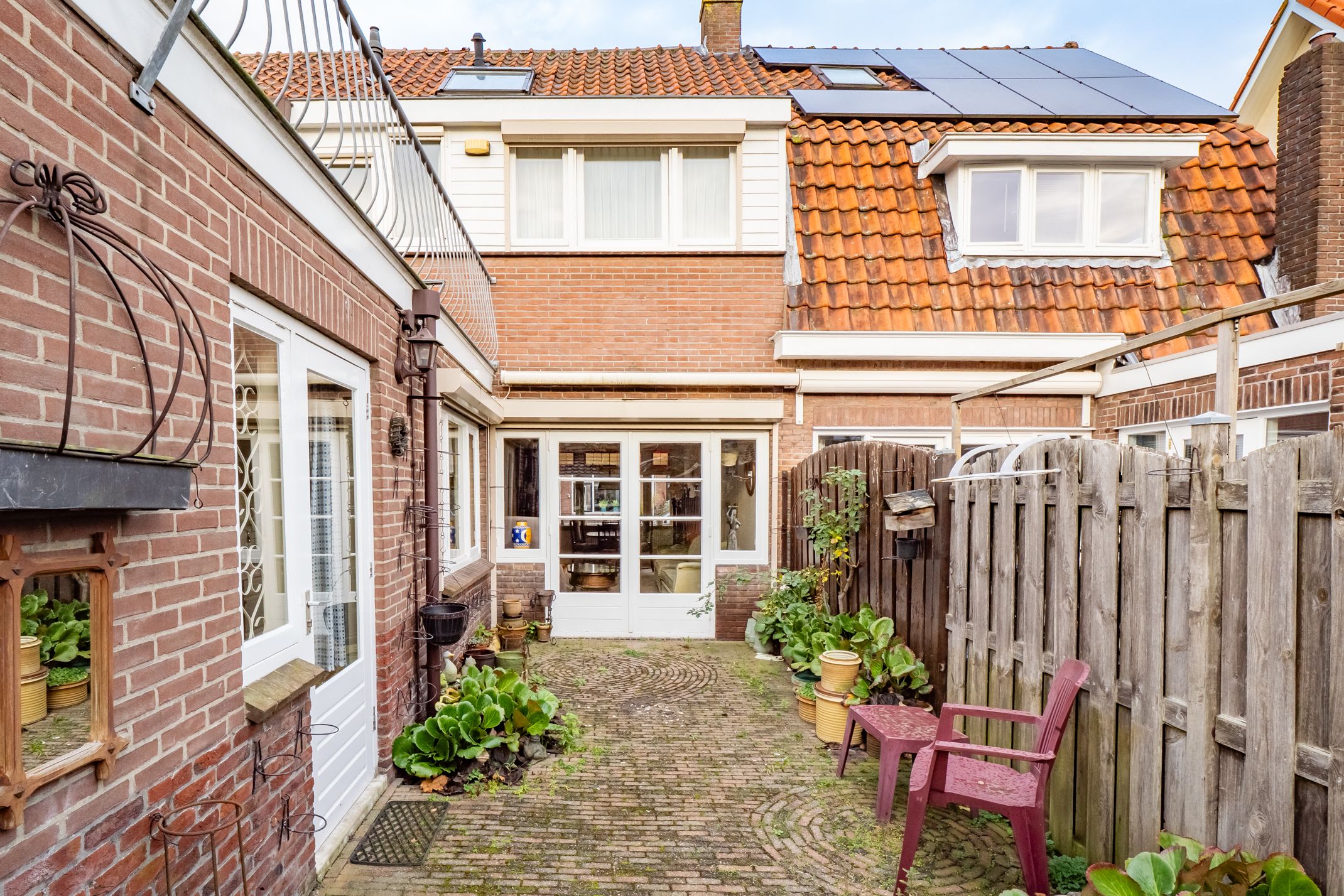 Photo 21 of Burgemeester Strick van Linschotenstraat 27