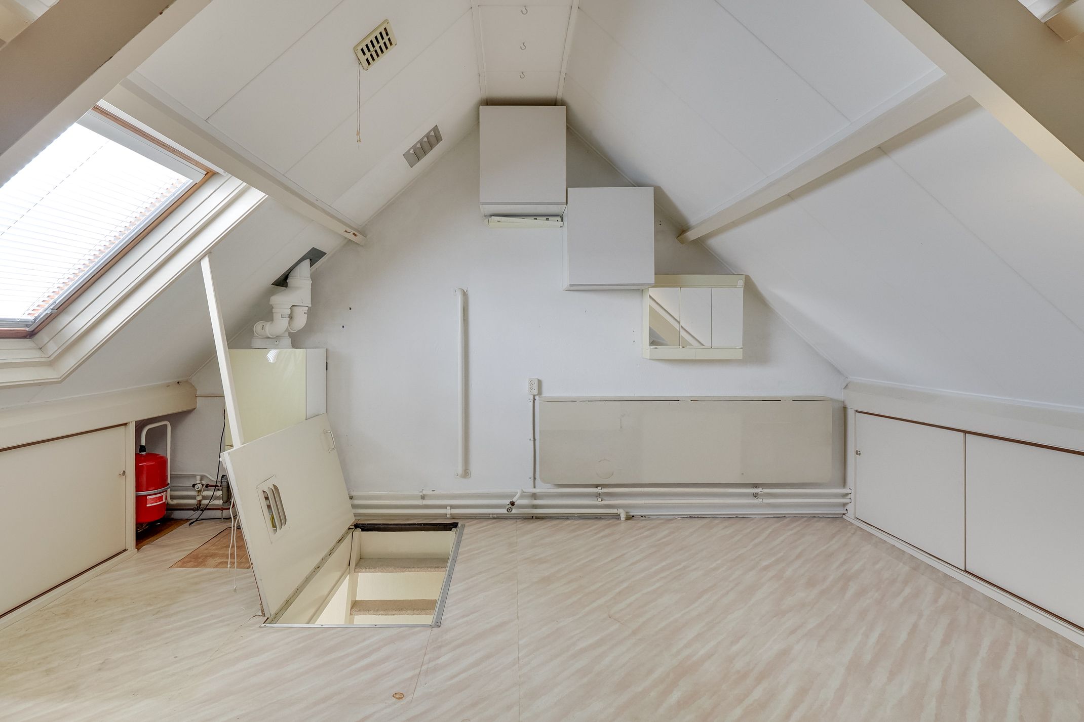 Photo 33 of Burgemeester Strick van Linschotenstraat 27