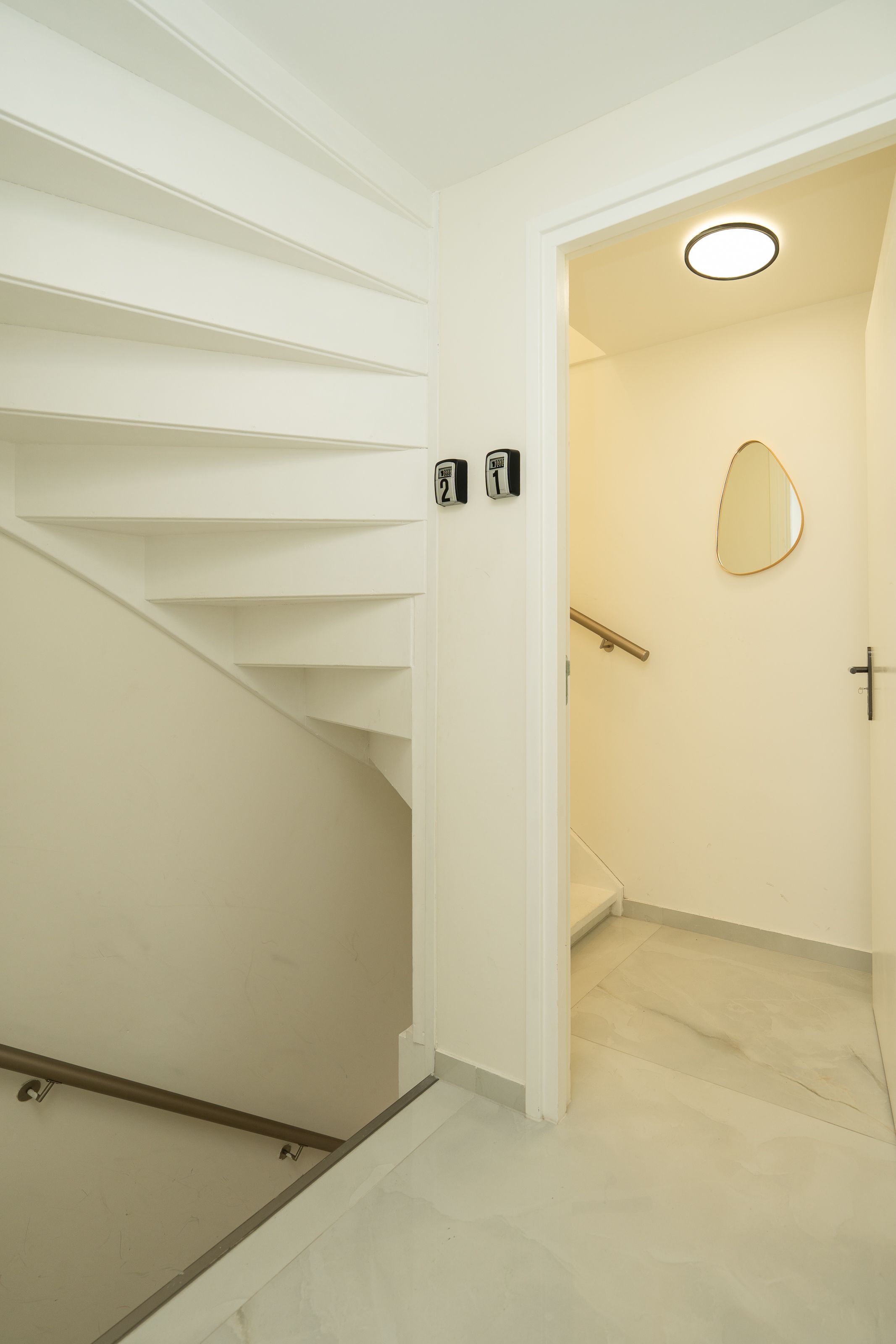 Foto 18 van Malvert 2321-A