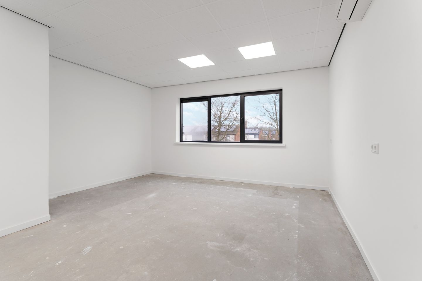 View photo 4 of Lengelseweg 92-04