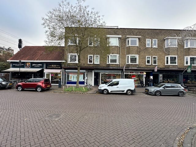 Bekijk foto 2 van Hommelstraat 74-A