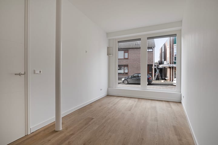 Photo 18 of Raadhuisstraat 44-A