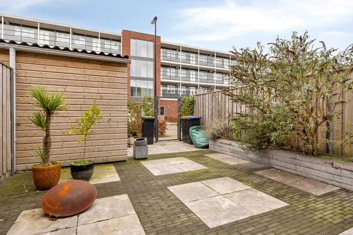 Foto 25 van Rhijnvis Feithstraat 18