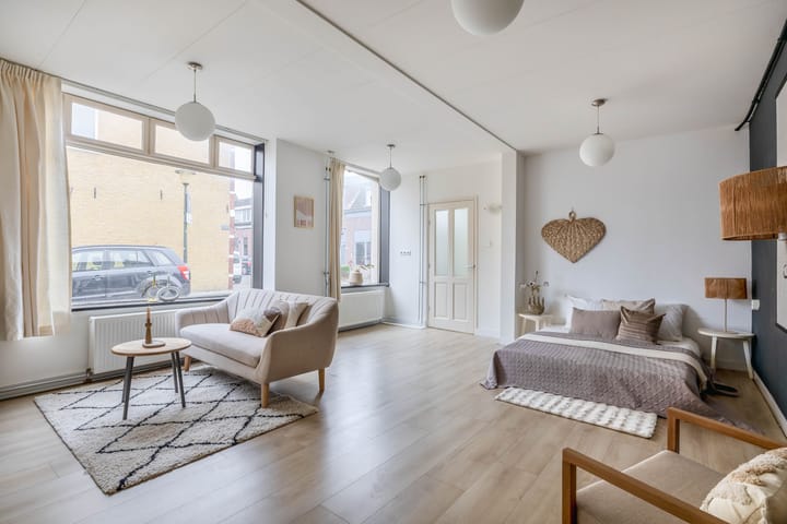 Foto 11 van Arnold Hoogvlietstraat 41