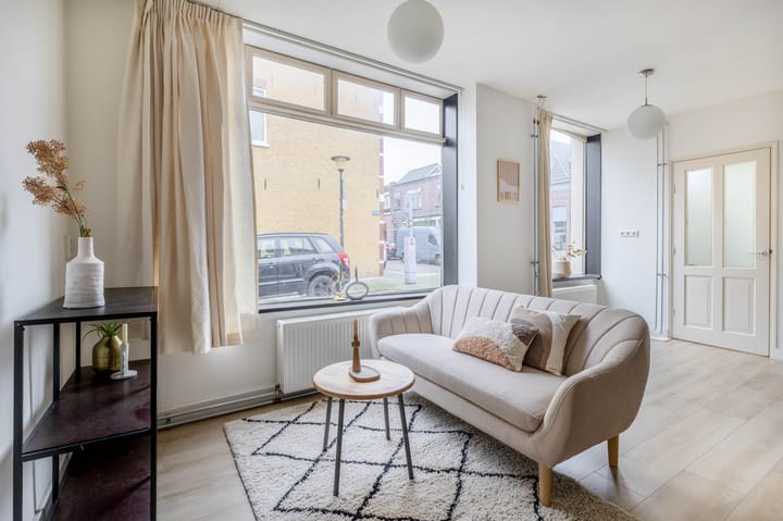 Foto 12 van Arnold Hoogvlietstraat 41