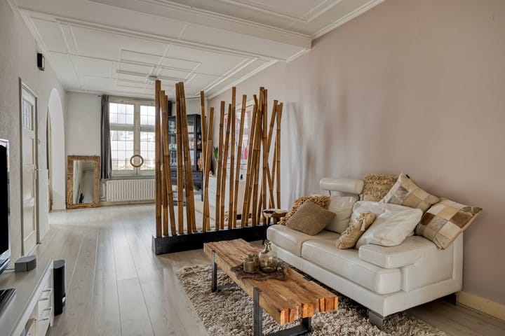 Foto 4 van Middenstraat 1