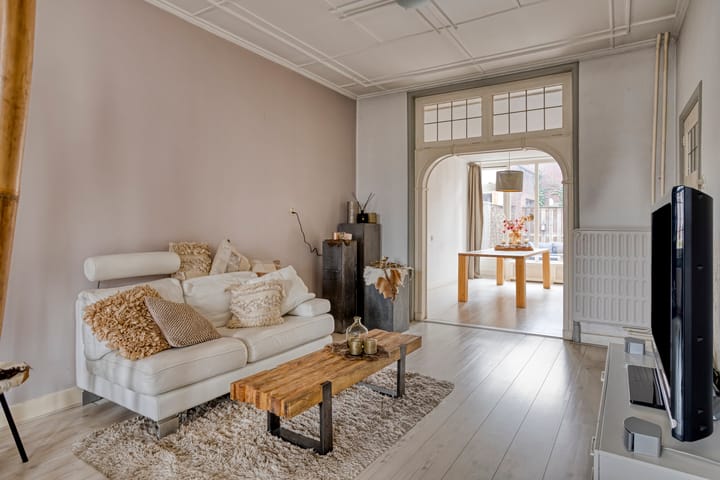 Foto 5 van Middenstraat 1