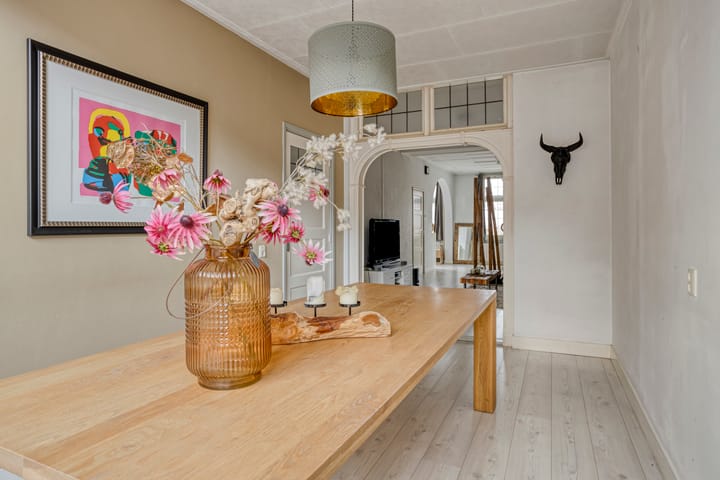 Foto 8 van Middenstraat 1