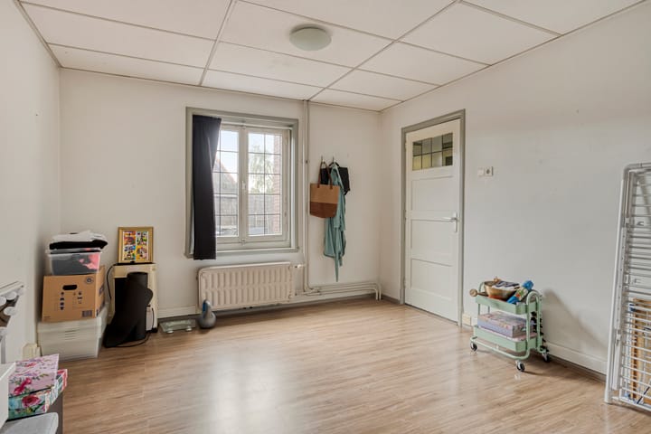 Foto 21 van Middenstraat 1