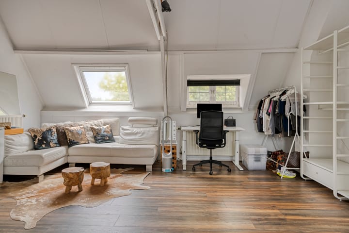 Foto 27 van Middenstraat 1