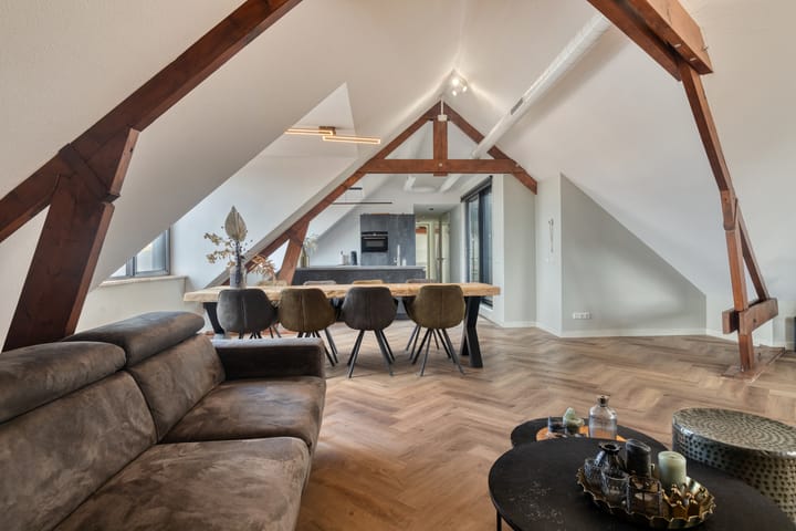 Foto 14 van Kadeplein 16