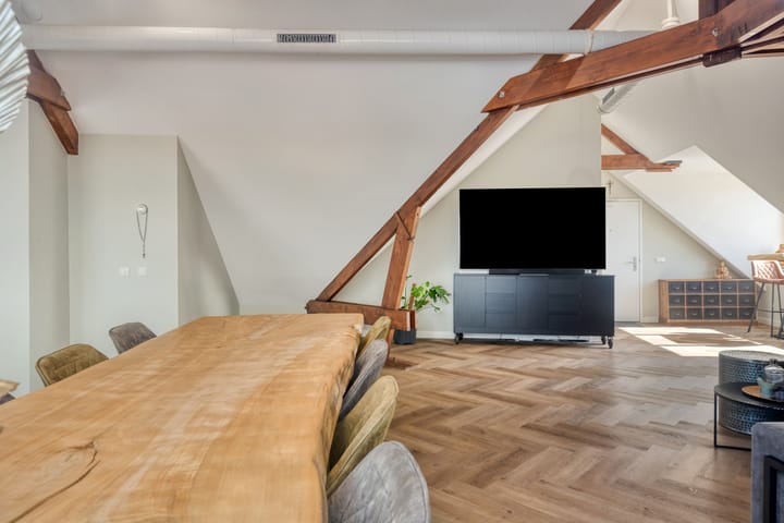 Foto 15 van Kadeplein 16