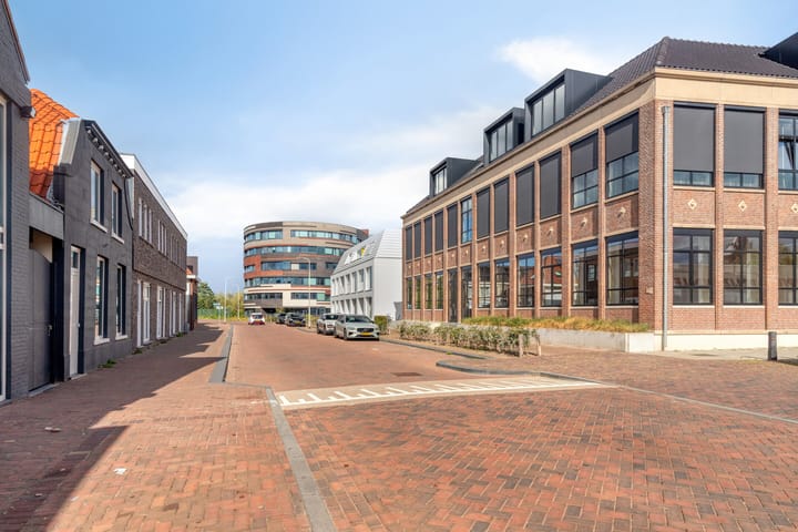 Foto 41 van Kadeplein 16