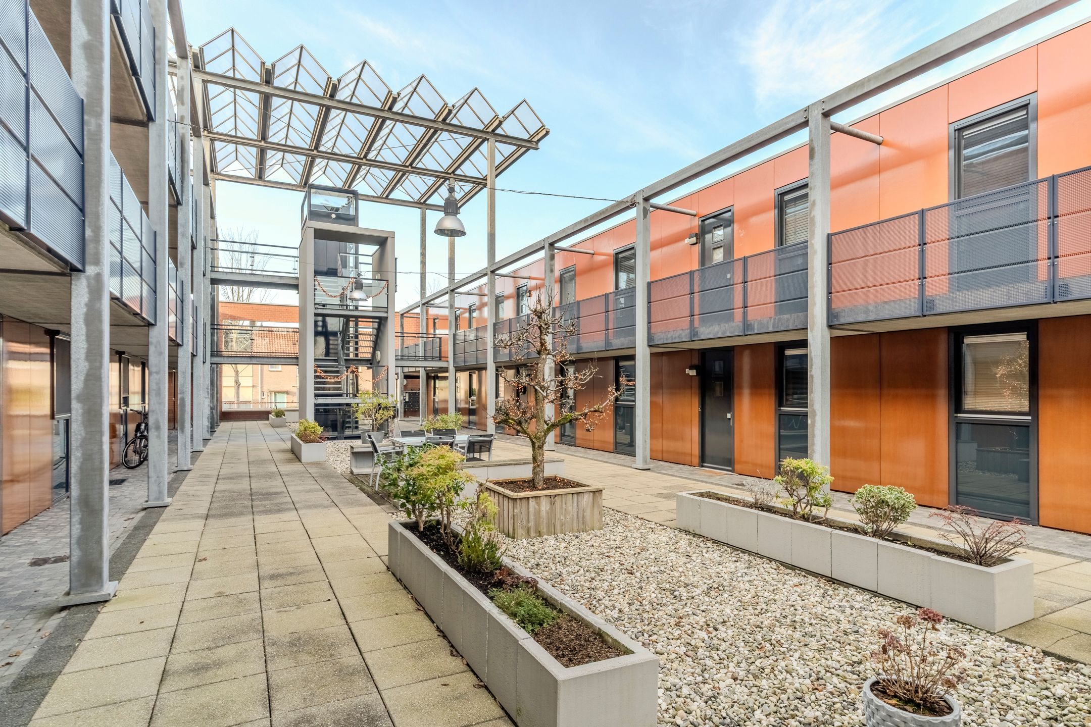 Foto 9 van Meeuwenhof 20