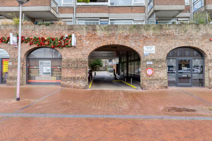 Photo 28 of Westvest 105