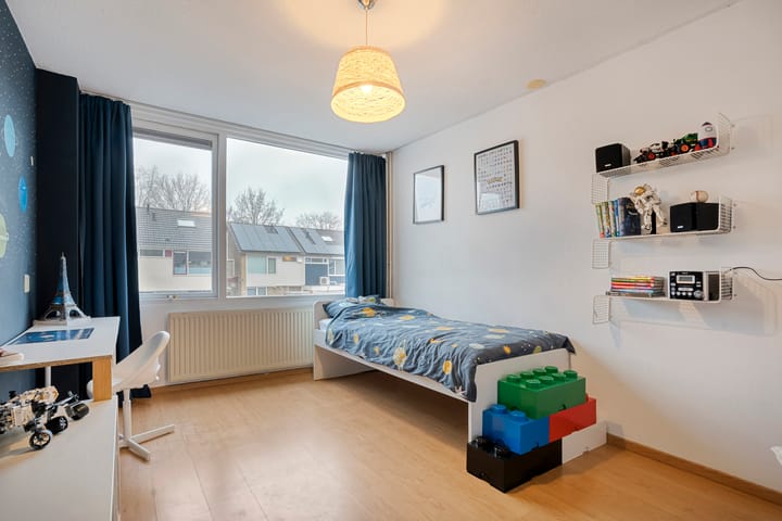 Foto 17 van Theo van Doesburgplantsoen 17