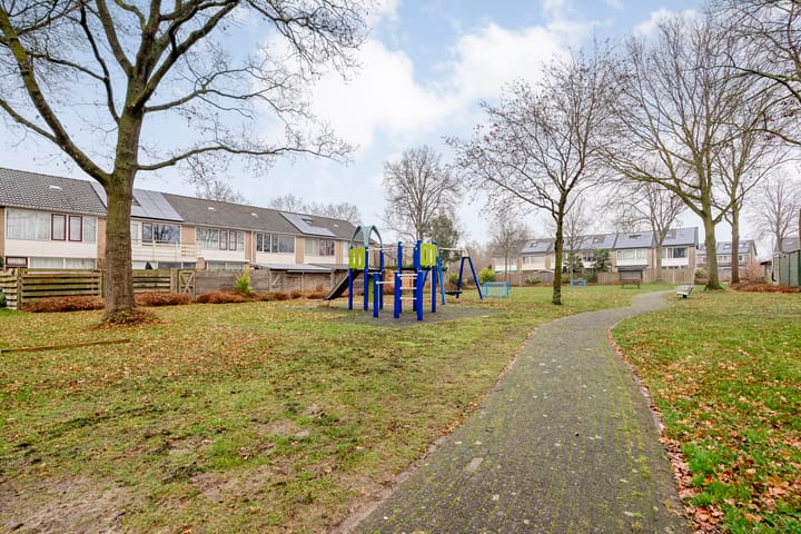 Foto 35 van Theo van Doesburgplantsoen 17