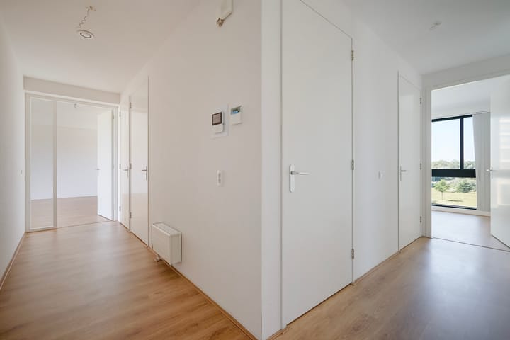 Photo 8 of Tjalie Robinsonduin 27