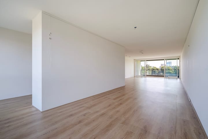 Photo 9 of Tjalie Robinsonduin 27