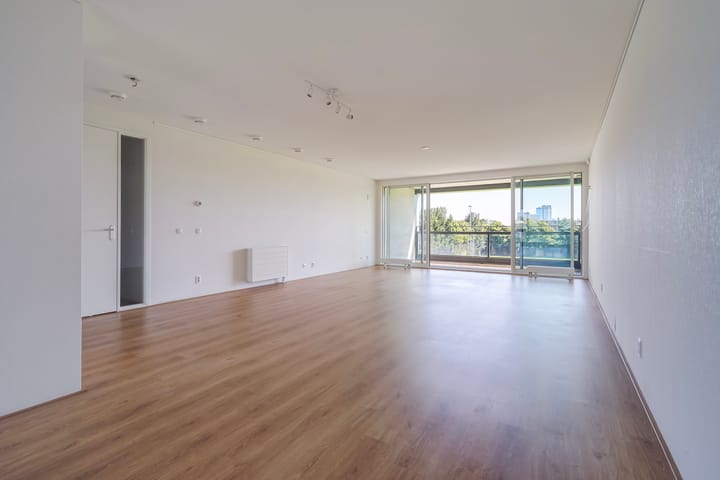 Photo 10 of Tjalie Robinsonduin 27