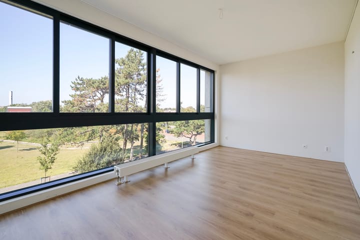 Photo 30 of Tjalie Robinsonduin 27