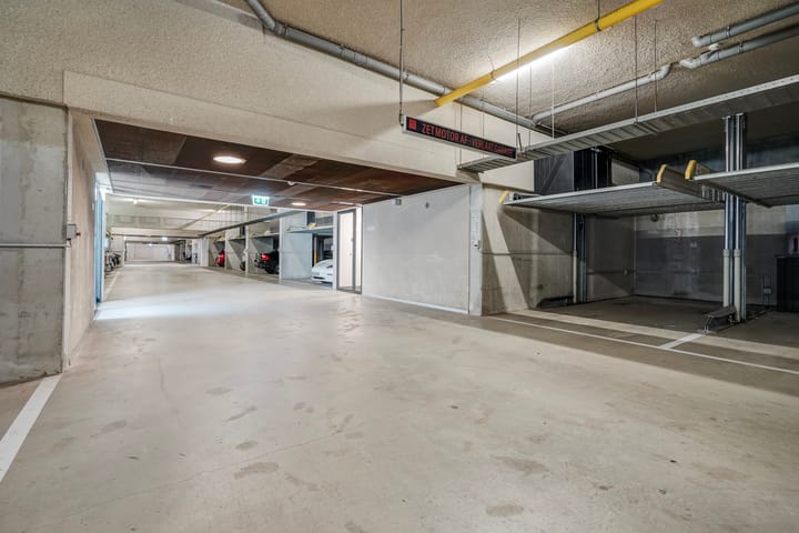 Photo 39 of Tjalie Robinsonduin 27