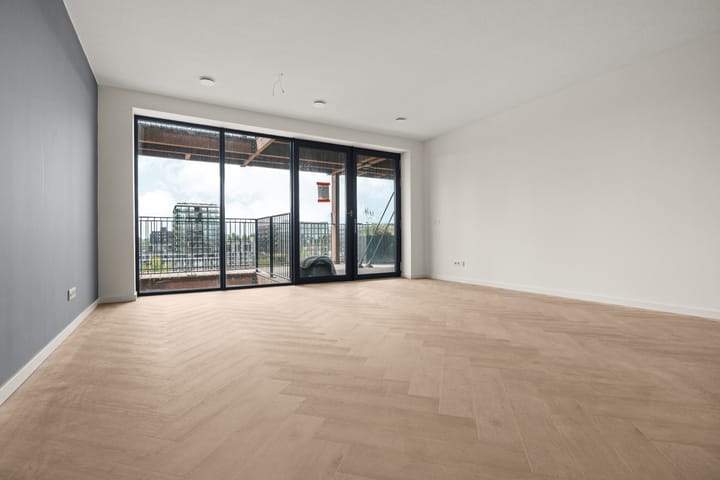 Photo 8 of Rijnlandlaan 323