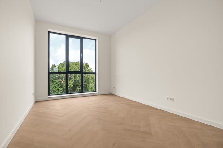 Photo 12 of Rijnlandlaan 323