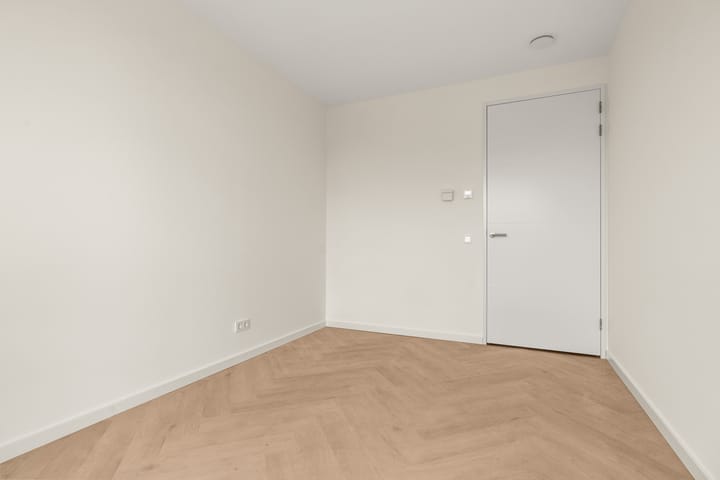 Photo 13 of Rijnlandlaan 323