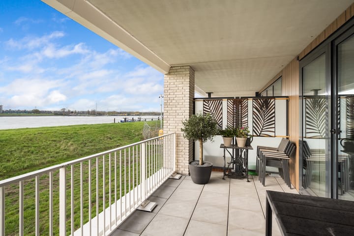 Foto 10 van Zalmstael 8