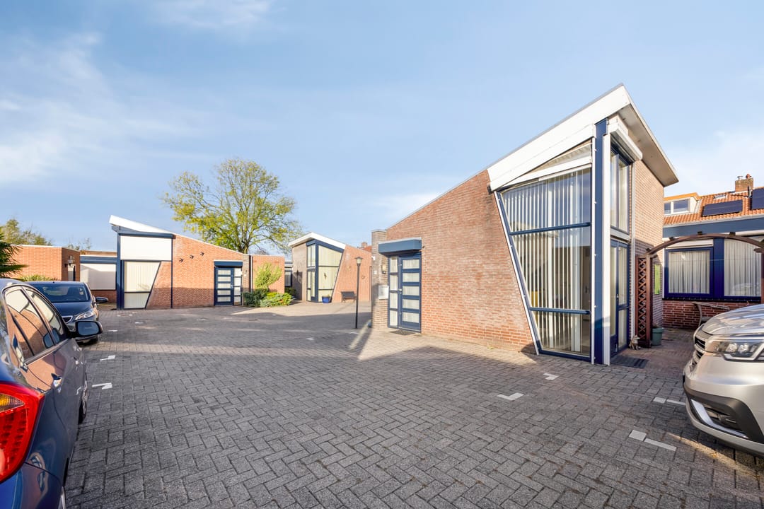 Foto 23 van Van Oranje Nassauhof 19