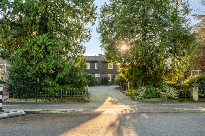 Photo 5 of Stationsweg West 8-A