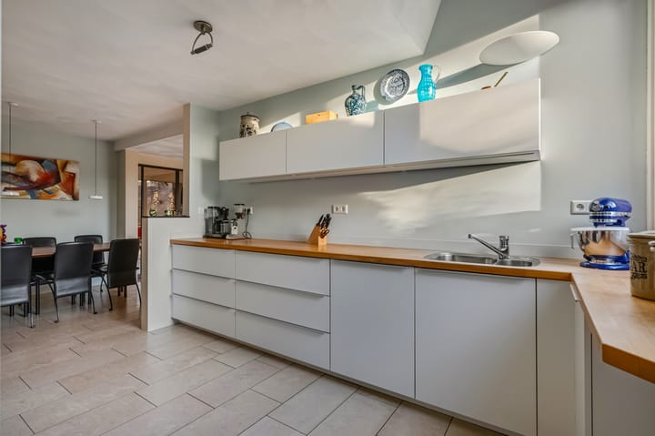 Photo 23 of Stationsweg West 8-A