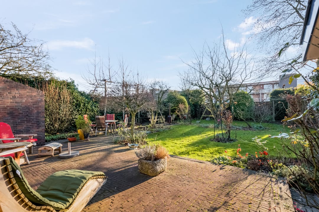 Foto 46 van Stationsweg West 8-A