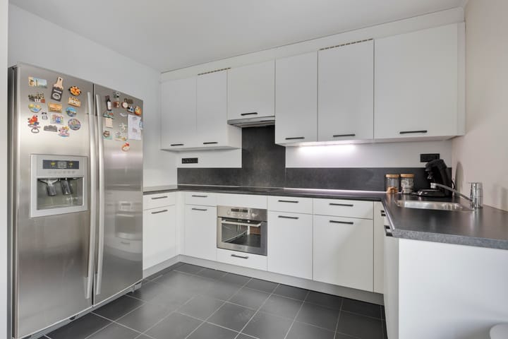 Photo 12 of Nispensestraat 3-C