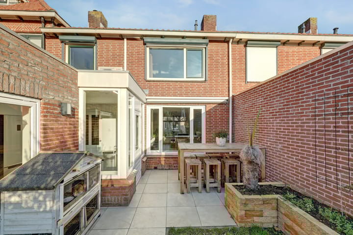 Foto 25 van Burg Vogelaarstraat 13