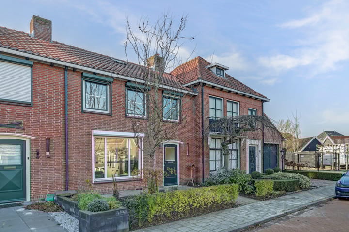 Foto 26 van Burg Vogelaarstraat 13